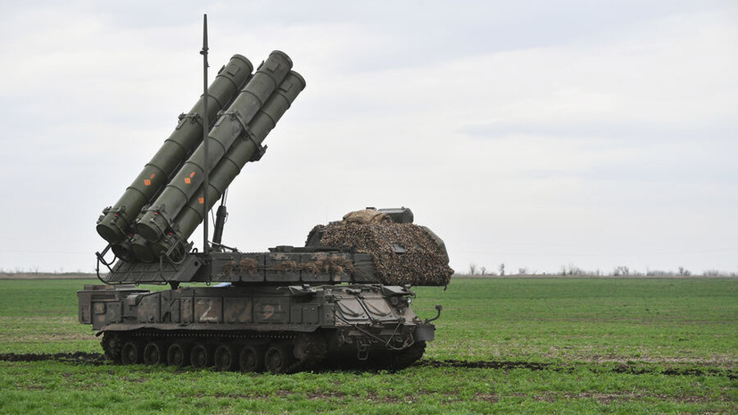 «Отражена массированная атака»: за ночь российские силы ПВО сбили 44 украинских БПЛА